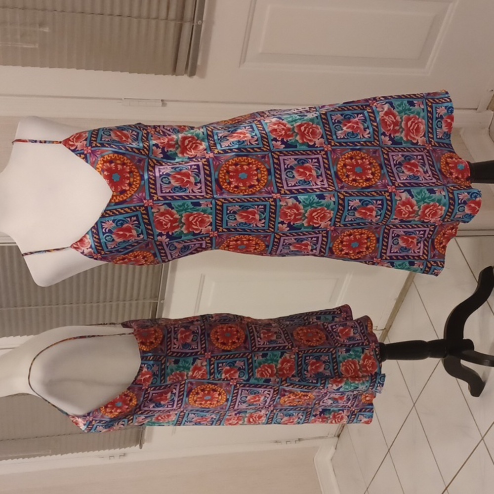 4/$30 Silky Floral Sleeveless Nightgown - Size Medium